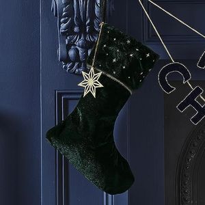 Ginger Ray Kerst sokken geborduurd groen fluweel met open haard decoratie charme