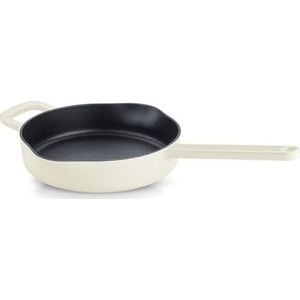 Fissler Moments Collection Gietijzeren pan geëmailleerd anti-aanbaklaag met schenktuit, ophangoog, PFAS/PTFE-vrij, inductie, ivoorwit Ø 24 cm