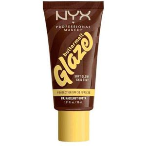 NYX Professional Makeup - Vochtinbrengende foundation SPF30 - Blijft tot 12 uur zitten - 93% verzorgende ingrediënten - Veganistische formule - Buttermelt Glaze Tint - Kleur: Hazelnut Butta - 30ml