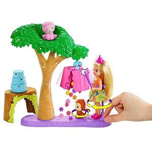 Barbie GTM84, Chelsea de Verdwaalde Verjaardag Verjaardagsfeestje Speelset met Pop en 2 Dieren Speelset met Barbie en Chelsea Poppen, 2 Babydiertjes en Accessoires, Cadeau voor kinderen vanaf 3 jaar