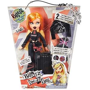 Bratz Pretty 'N' Punk modepop - CLOE - heruitgave van deze populaire poppen met bijpassende outfits, gepersonaliseerde koffer en grappige accessoires - vanaf 6 jaar