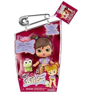 Bratz Babyz pop om te verzamelen, Yasmin, met echte outfits en huisdieren, speelgoed voor kinderen, ideaal vanaf 6 jaar