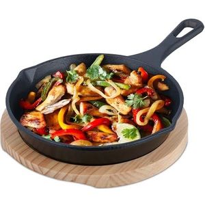 Relaxdays Gietijzeren pan met onderzetter van hout, serveerpan, rond, voor fornuis en barbecue, grillpan, diameter 20 cm, antraciet