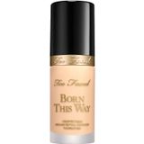 Too Faced - Born This Way Original - Foundation - Almond - 30 ml