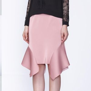 Kokerrok - Satijnen Stof - Rechte Rok met Wijd Uitlopende Ruches - 55 cm Lengte