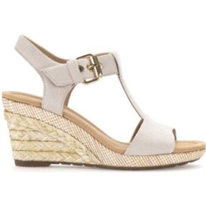 Gabor - Sleehak Sandalen - Beige - Leer - Verstelbare Gespsluiting