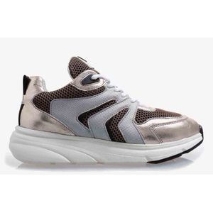 Sale via vai uitverkoop Sneakers kopen beslist de laagste prijs