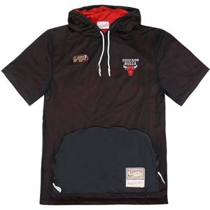 Mitchell & Ness - Bulls - Heren T-shirt - Zwart - Korte Mouw - Met Capuchon