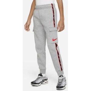 Nike - B NSW Repeat SW FLC Cargo Pant - Zwart-Multicolor - Cargobroek