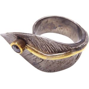 Christian Zilveren blad ring met zwarte zirkonia