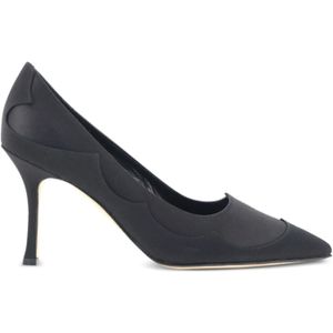 Manolo Blahnik - Fabrakahi 90 - Pumps - Zwart - 100% Zijde
