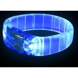 4x stuks blauwe armdanden met LED licht - Verkleedsieraden