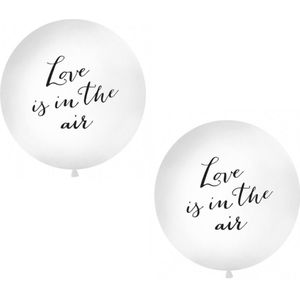 Set van 3x stuks mega ballonnen wit met Love is in the air tekst  - Ballonnen