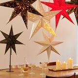 Decoris verlichte kerststerren - 2x - zwart - 60 cm - papier - op batterijen