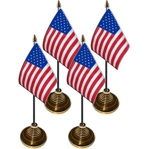 4x stuks Tafelvlaggetjes USA/Amerika op voet van 10 x 15 cm - zwaaivlaggen