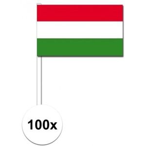 100x Hongaarse fan/supporter vlaggetjes op stok - Vlaggen