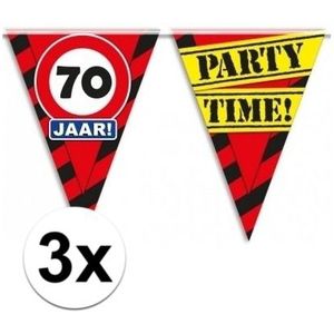 3x Decoratie vlaggenlijn verkeersbord 70 jaar - Vlaggenlijnen