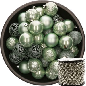 37x stuks kunststof kerstballen 6 cm mintgroen inclusief kralenslinger zilver - Kerstbal