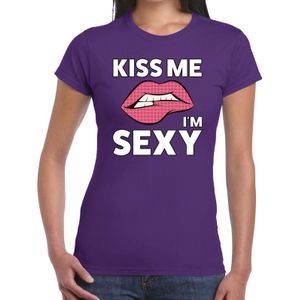 Kiss me i am sexy t-shirt paars dames - Feestshirts