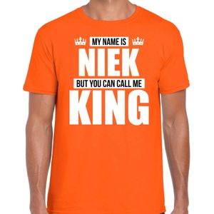 Naam cadeau t-shirt my name is Niek - but you can call me King oranje voor heren - Feestshirts