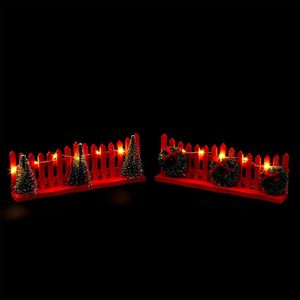 Kerstdorp hekjes - 4x - rood - met led licht - 15 x 2,5 x 6 cm - kunststof - omheining - Kerstdorpen