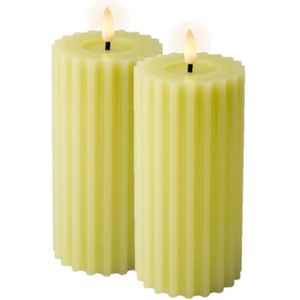 Lumineo luxe LED kaars/stompkaars - 2x st - groen ribbel - D7,5 x H17,5 cm - timer - LED kaarsen