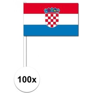 100x Kroatische fan/supporter vlaggetjes op stok - Vlaggen