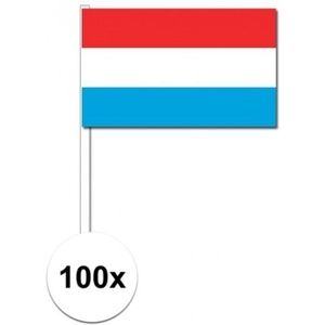 100x Luxemburgse fan/supporter vlaggetjes op stok - Vlaggen