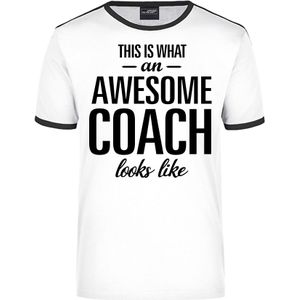 This is what an awesome coach looks like wit/zwart ringer cadeau t-shirt voor heren - Feestshirts
