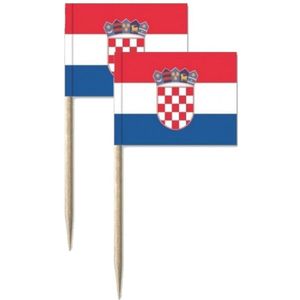 150x Cocktailprikkers KroatiÃ« 8 cm vlaggetje landen decoratie - Cocktailprikkers
