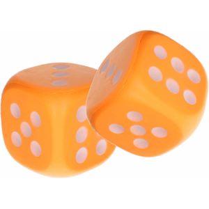 2x Grote foam dobbelsteen/dobbelstenen oranje 12 cm - Dobbelspellen - Spelletjes met dobbelstenen