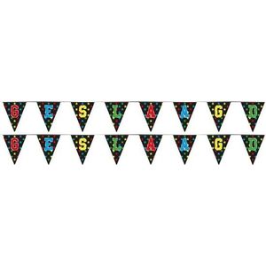 2x Feestartikelen geslaagd vlaggenlijntje/slingertje 4 m holografisch/varsity letters - Vlaggenlijnen