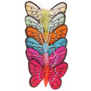 6x stuks gekleurde decoratie vlinders 5 cm op prikkers/instekers - zomer/lente feest versieringen