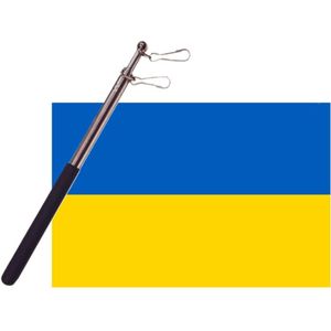 Landen vlag Oekraine - 90 x 150 cm - met compacte draagbare telescoop vlaggenstok - supporters - Vlaggen