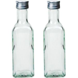 50x Glazen vierkante flesjes met schroefdoppen 100 ml - Karaffen