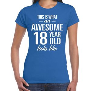 Awesome 18 year / 18 jaar cadeau t-shirt blauw dames - Feestshirts