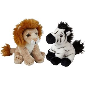 Safari dieren serie pluche knuffels 2x stuks - Zebra en Leeuw van 15 cm - Knuffeldier