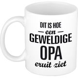 Dit is hoe geweldige Opa en Oma eruit ziet mok - Cadeautje/ cadeau beker set voor Opa en Oma