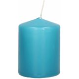 2x Turquoise blauwe woondecoratie kaarsen 6 x 8 cm 21 branduren - Stompkaarsen