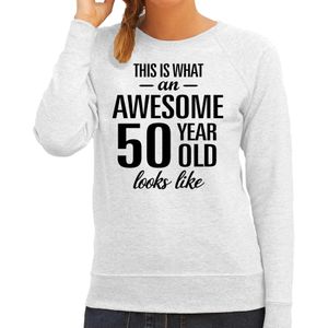 Awesome 50 year / 50 jaar cadeau sweater / trui grijs dames - Sarah - Feesttruien