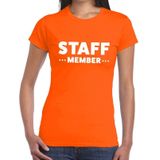 Oranje crew shirt met staff member bedrukking voor dames - Feestshirts