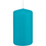 2x Turquoise blauwe woondecoratie kaarsen 5 x 10 cm 23 branduren - Stompkaarsen