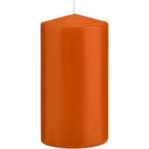 1x Oranje woondecoratie kaarsen 8 x 15 cm 69 branduren - Stompkaarsen