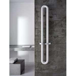 Instamat Tubone V designradiator verticaal met handdoekbeugel 150 x 21 cm (H x L) enkele buis wit