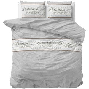 Dekbedovertrek Luxury Suite - Lits-Jumeaux (240x220 Cm) - Wit Microvezel - Tekst - Sleeptime - Dekbed-Discounter.nl