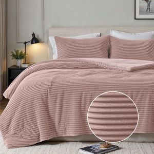 Dekbedovertrek Teddy Rib - Tweepersoons (200x200 cm) - Roze Microvezel - Dessin: Strepen - Fresh and Co - Dekbed-Discounter.nl