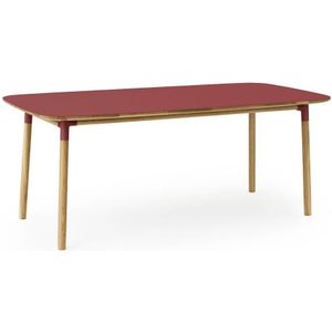 Form tafel eiken rood