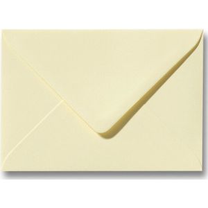 Envelop 11 x 15,6 cm Zachtgeel