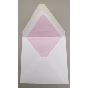 Envelop 14 x 14 cm Gebroken wit met roze  binnenvoering