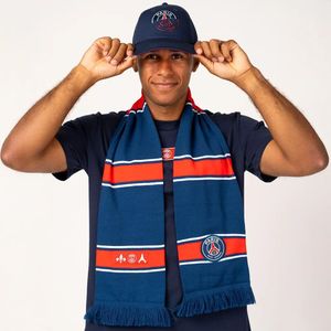 PSG split logo pet